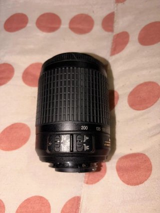 Nikon D3100 con 2 obiettivi e caricabatteria