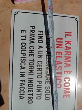 Decorazione da appendere in metallo karma