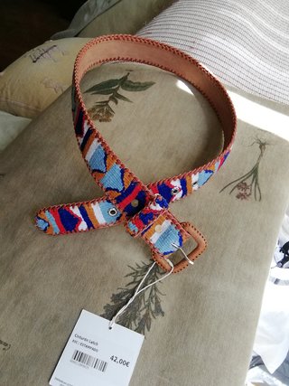 Cinturón de cuero de latch