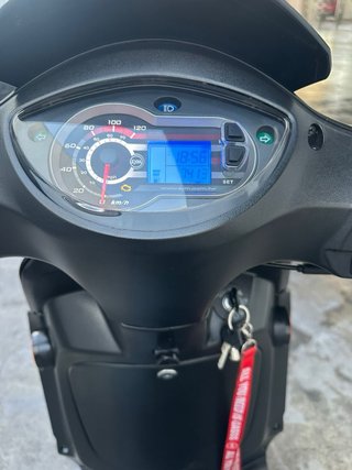 SYM Symphony SR 125 Scooter Negra