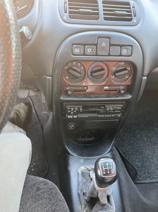 Rover 25