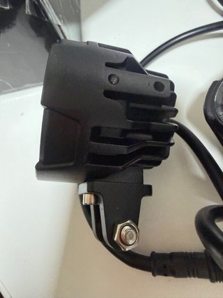 Focos LED Moto 100W + Interruptor