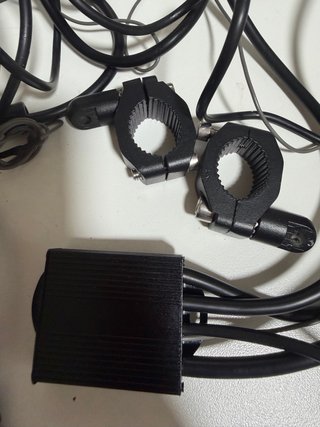 Focos LED Moto 100W + Interruptor