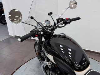 Triumph Bonneville T120 2025