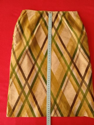 Chaqueta y falda primaveral