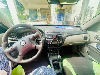 Nissan Almera 2000