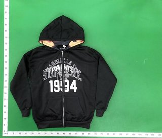 Felpa Supreme Nera con Grafica