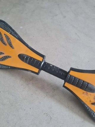 Skateboard a 2 ruote arancione