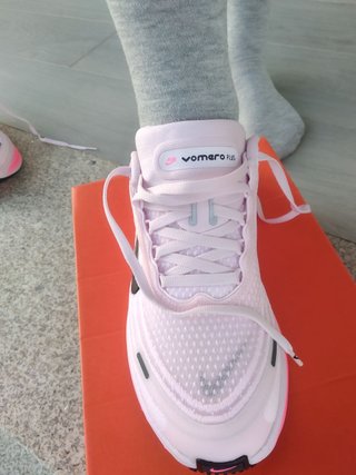 Zapatillas Nike Vomero Plus Rosa/Negro
