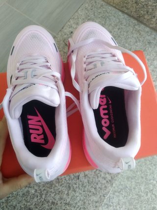 Zapatillas Nike Vomero Plus Rosa/Negro