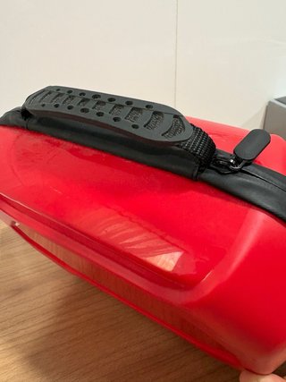 Funda dura Amazon Basics para Nintendo Switch