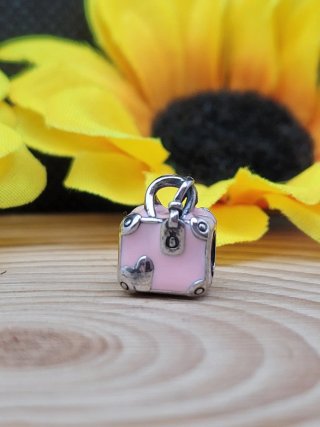 Charm Maleta Esmalte Rosa Love Travels