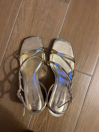 Sandali Stradivarius oro donna taglia 36