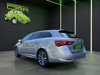 Toyota Avensis Advance Touring Sports 2.0 150D 105 kW (143 CV)