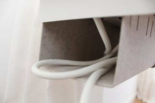 Escritorio MITTZON IKEA 120x80cm blanco, enchufes