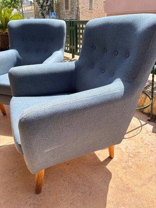 2 Sillones y 1 Mesa