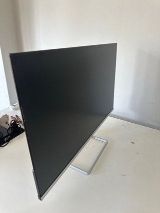 Monitor HP Serie 5 527sf