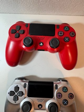 2 Controller PS4 Rosso e Argento