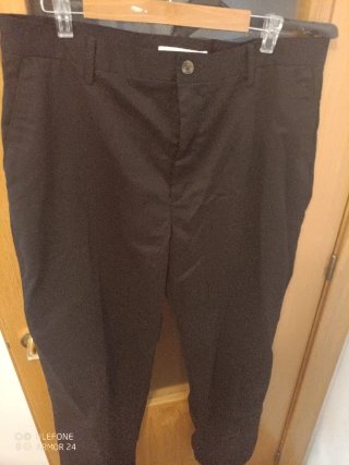 Pantalón chino negro