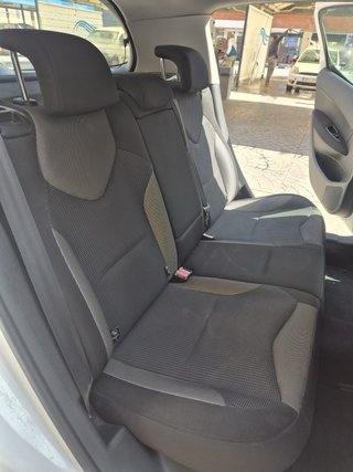 Peugeot 308 2013