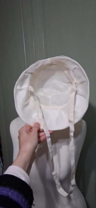Cappellino vintage bambina fiori