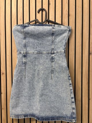 Vestido vaquero strapless