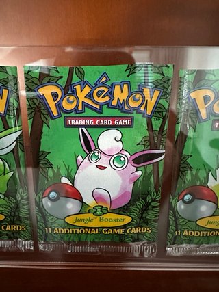 Sobres Pokémon Jungle vacíos + Expositor decorativ