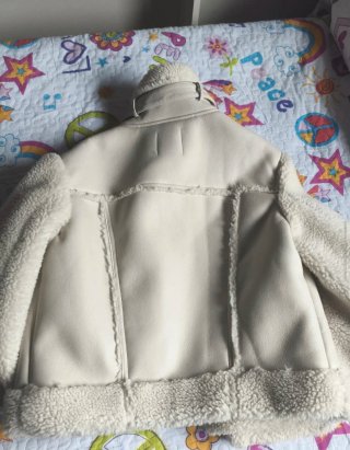 Chaqueta Bershka Beige Borreguito