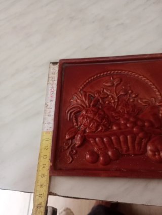 Mattonella ceramica basso rilievo frutta