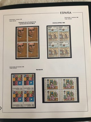 ÁLBUM colección sellos 1989