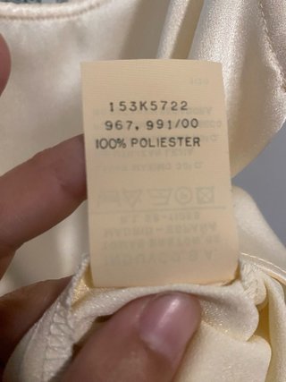 Camiseta tirantes beige satinada