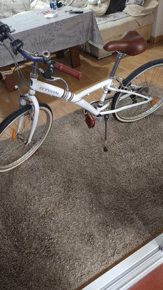 Bicicleta de paseo blanca