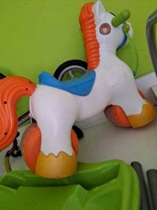 Caballito balancín infantil