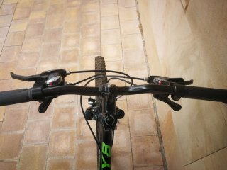 Bicicleta de montaña marca Monty