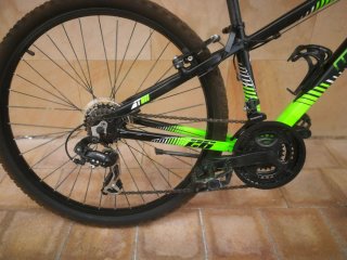 Bicicleta de montaña marca Monty