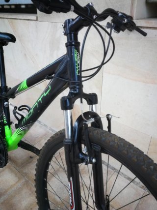 Bicicleta de montaña marca Monty