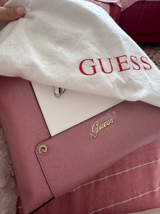 Bolso Guess Rosa y Blanco