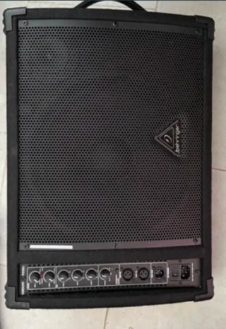Altavoz Behringer F1220D