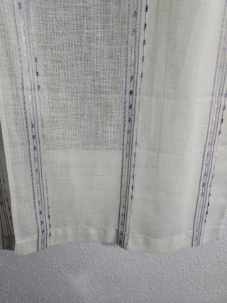 Juego 2 Cortinas Blancas con Rayas Moradas