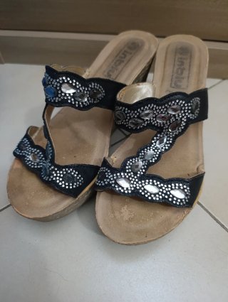 4 paia ciabatte donna n.36