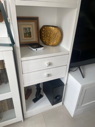 Mueble de salón blanco