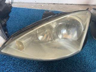 Faros Delanteros Ford Focus MK1