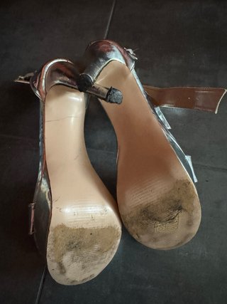 Sandalias de tacón plateadas