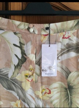 Falda midi Mango Talla S floral