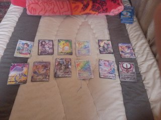 Cartas Pokémon V, VMAX y Rainbow Rare