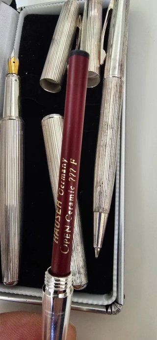 Juego Antiguo, Bolígrafos Plateados