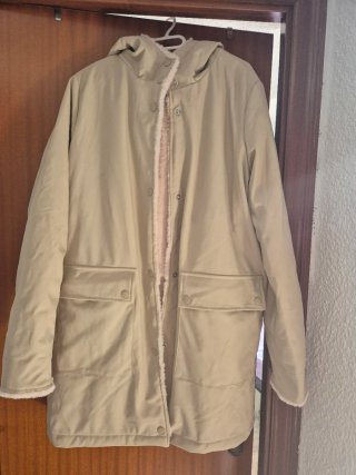 Chaqueta impermeable invierno beige