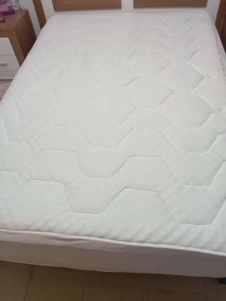 Cama y colchon