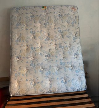 Materasso Eminflex con letto matrimoniale