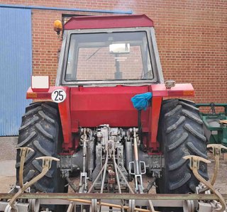 Tractor Massey Ferguson 1114.